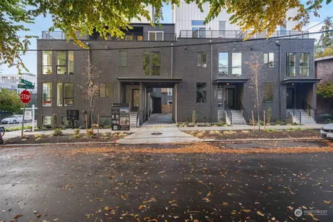 203 11th Ave E, Seattle, WA 98102 photo 22