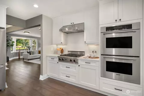 Kitchen - 805 33rd Ave E, Seattle, WA 98112 photo 3 of 5