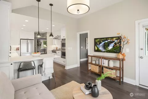 Other - 805 33rd Ave E, Seattle, WA 98112 photo 1 of 9