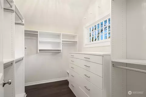 Other - 805 33rd Ave E, Seattle, WA 98112 photo 4 of 9