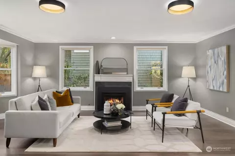 Living - 805 33rd Ave E, Seattle, WA 98112 photo 2 of 2