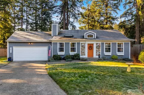 3813 Vassar Loop SE, Olympia, WA 98503