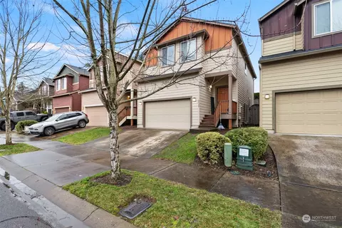 8720 NE 28th Way, Vancouver, WA 98662