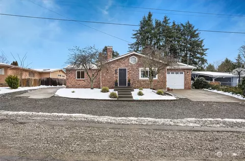 560 Orcas Ave NE, Renton, WA 98059