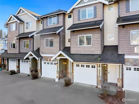 17813 80th Ave NE #D8, Kenmore, WA 98028