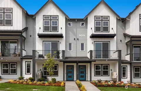 9016 NE 203rd Ct #C, Bothell, WA 98011