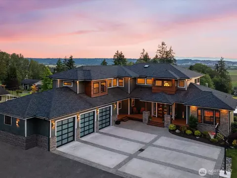 2206 Cavalero Rd, Lake Stevens, WA 98258