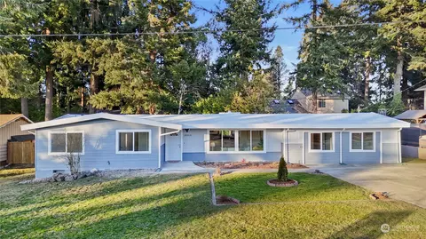 10913 107th St SW, Lakewood, WA 98498