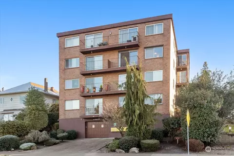 2619 Rucker Ave #9, Everett, WA 98201