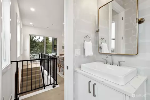 Bath - 18922 99th Ct NE #A, Bothell, WA 98011 photo 2 of 4
