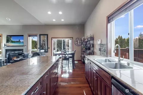 3208 124th St SE, Everett, WA 98208 photo 6