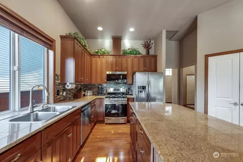 3208 124th St SE, Everett, WA 98208 photo 5