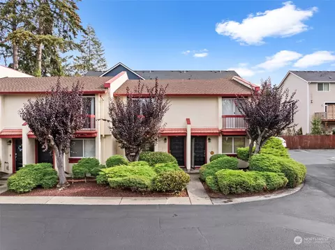 328 9th Ave SE #C4, Puyallup, WA 98372