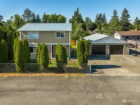 421 2nd Ave SE, Pacific, WA 98047