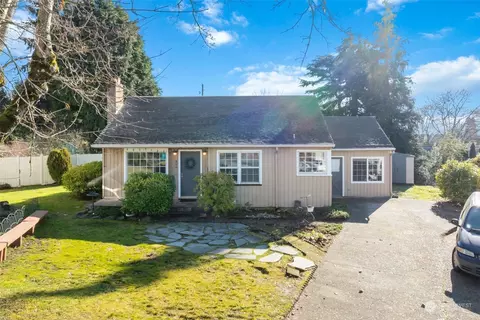 809 Pine St, Vancouver, WA 98660 photo 2