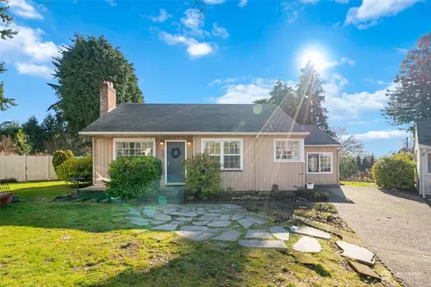 809 Pine St, Vancouver, WA 98660