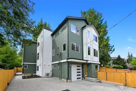 3851 NE 88th St #A, Seattle, WA 98115