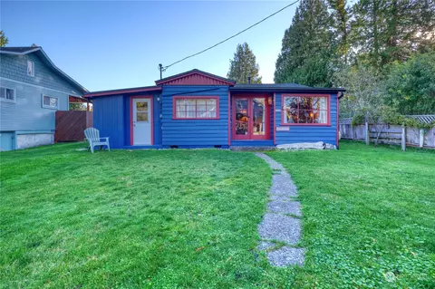 2099 Roosevelt Way, Point Roberts, WA 98281