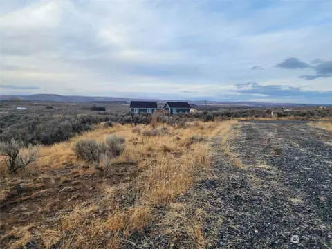 565 Snaffle Ct, Ephrata, WA 98823