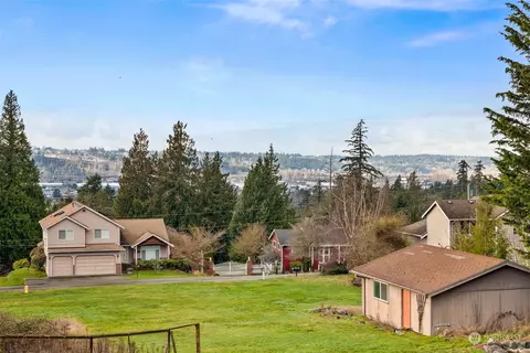 304 107th Ave SE, Auburn, WA 98092