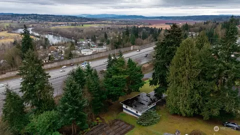 5105 View Dr, Everett, WA 98203 photo 2
