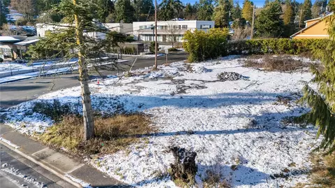 24128 76th Ave W, Edmonds, WA 98026