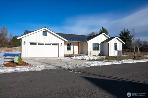 2039 Steelhead Way, Lynden, WA 98264