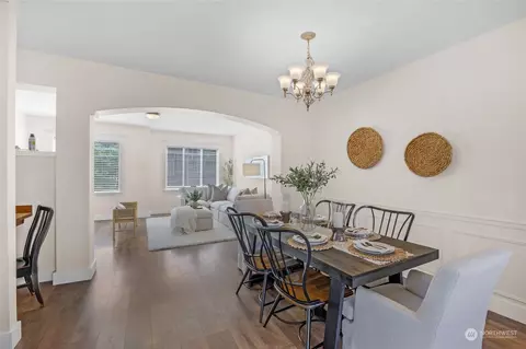 Dining - 3035 Belmonte Ln, Everett, WA 98201 photo 1 of 3