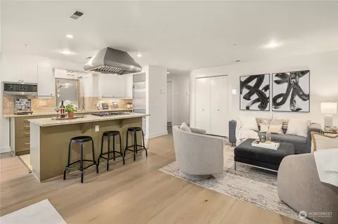 2019 Franklin Ave E #202, Seattle, WA 98102