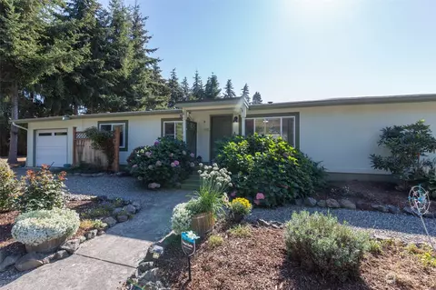 190 Frederick Dr, Sequim, WA 98382