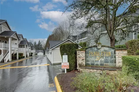 17827 80th Ave NE #C204, Kenmore, WA 98028