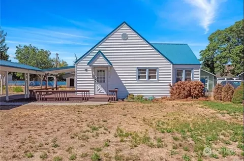 13 Freemont Ave, Rock Island, WA 98850