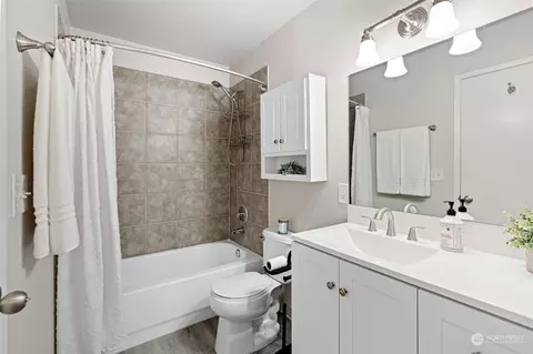 Bath - 3905 243rd Pl SE #M103, Bothell, WA 98021 photo 1 of 1