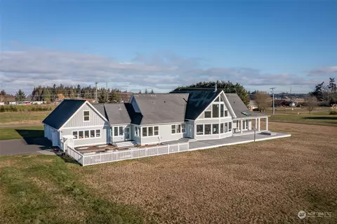 440 Heuhslein Rd, Port Angeles, WA 98362