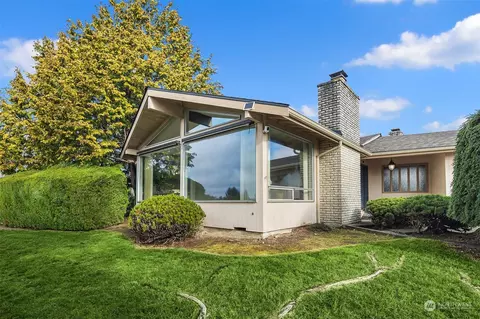 2104 121st Ave SE, Bellevue, WA 98005