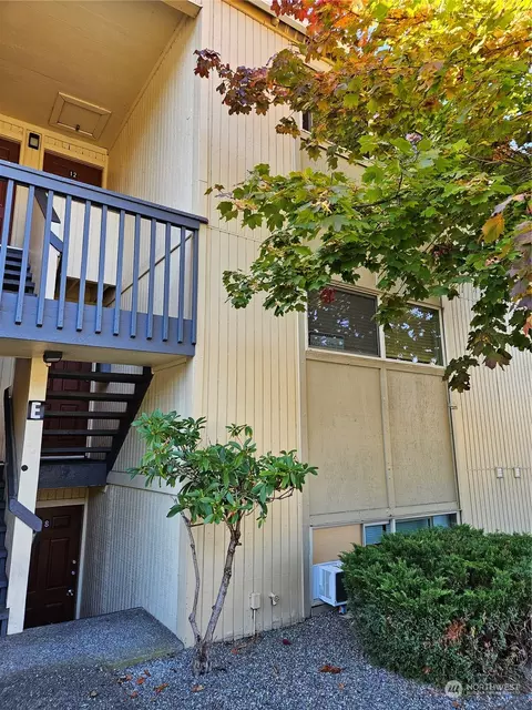 31003 14th Ave S #E-10, Federal Way, WA 98003