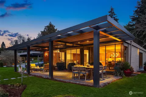 7251 W Mercer Way, Mercer Island, WA 98040