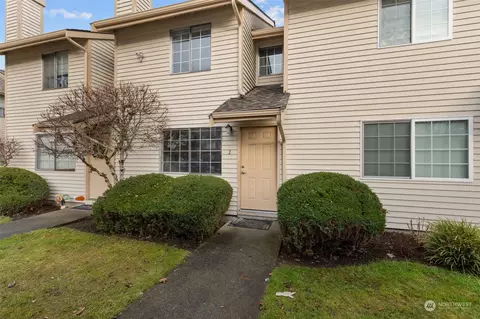 115 124th St SE #M2, Everett, WA 98208