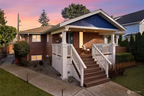 2612 50th Ave SW, Seattle, WA 98116