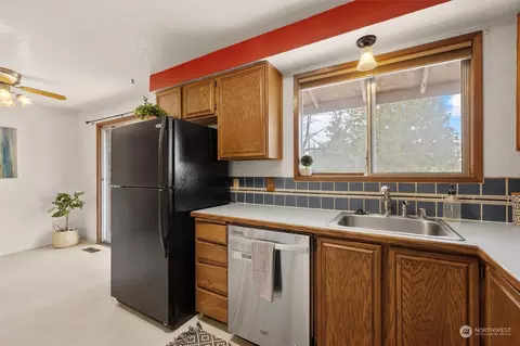 Kitchen - 11617 37th Dr SE, Everett, WA 98208 photo 3 of 3