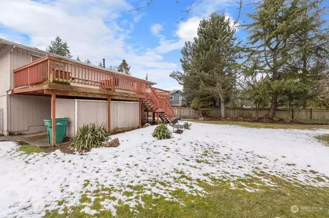 Exterior - 11617 37th Dr SE, Everett, WA 98208 photo 6 of 7
