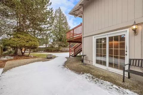 Exterior - 11617 37th Dr SE, Everett, WA 98208 photo 3 of 7