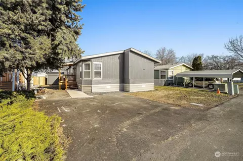 3211 W Wapato Dr #2, Moses Lake, WA 98837