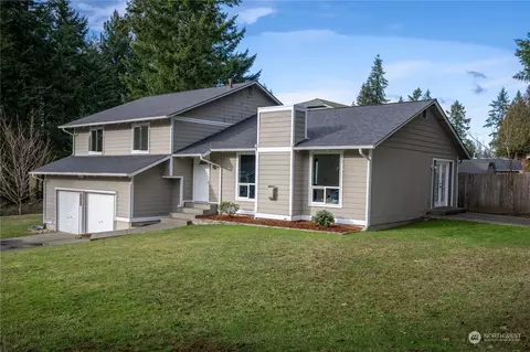 13700 Crestview Cir NW, Silverdale, WA 98383