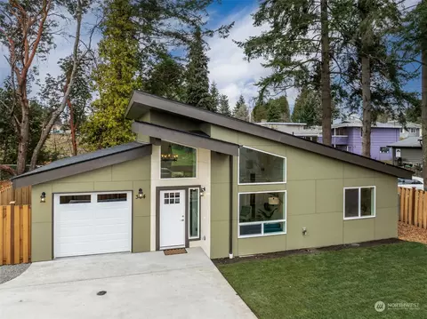 304 SW 128th St, Burien, WA 98168