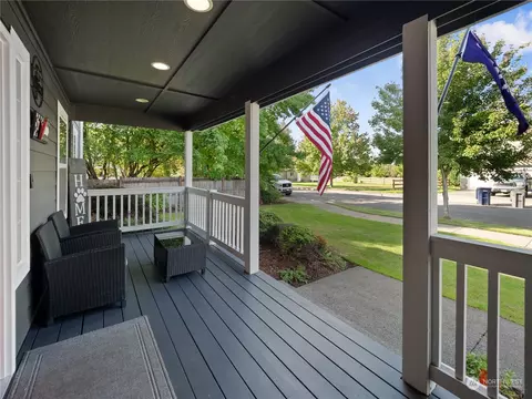 Exterior - 1876 Shanon Ln, Enumclaw, WA 98022 photo 2 of 11