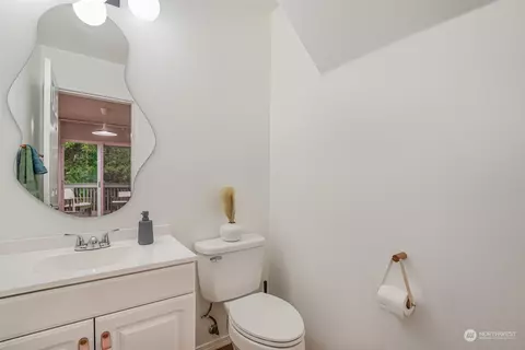 Bath - 2909 96th Pl SE, Everett, WA 98208 photo 1 of 3