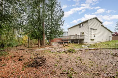 Exterior - 2909 96th Pl SE, Everett, WA 98208 photo 4 of 5