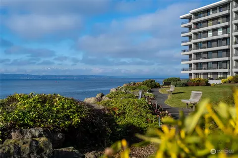 6535 Seaview Ave NW #305B, Seattle, WA 98117