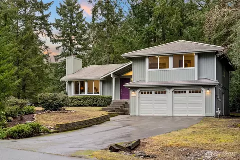 11996 Avellana Cir NW, Silverdale, WA 98383